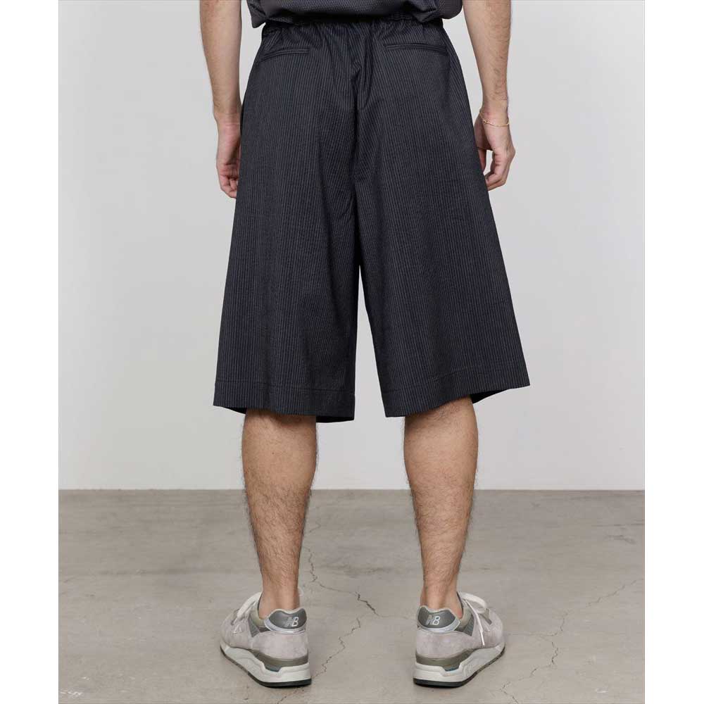 DOUBLE TUCK SHORTS WOOL SEERSUCKER