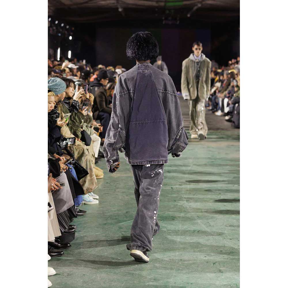 EMBELLISHED BLEACHED PANTS