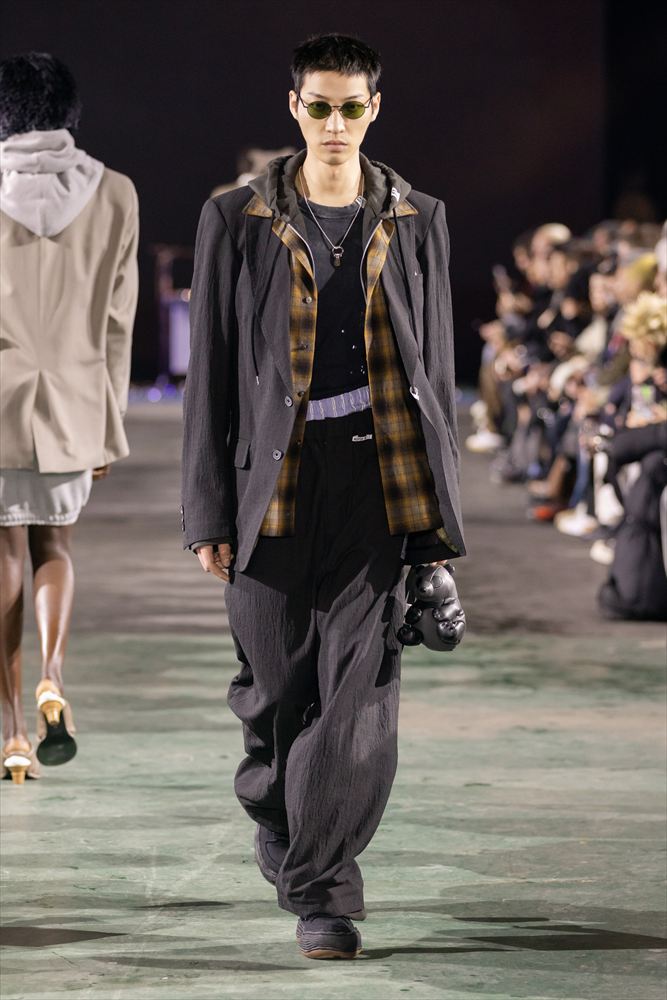 TRIPLE LAYERED BLAZER