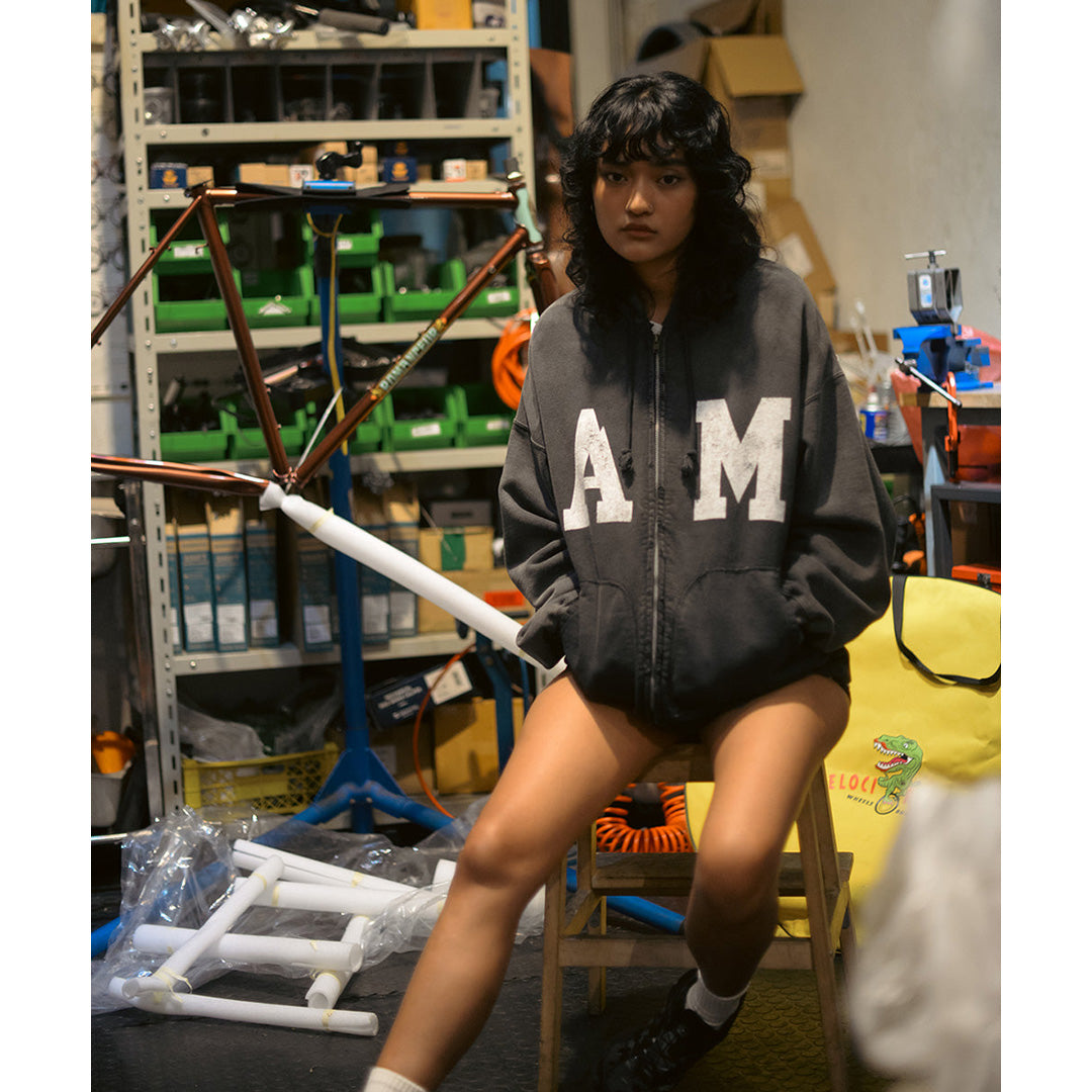 Bow Wow Zip Hoodie Aging "A.M."