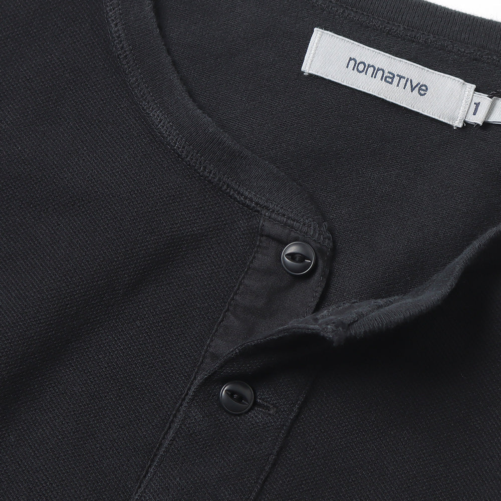 CLERK S/S HENLEY NECK TEE COTTON PIQUE OVERDYED