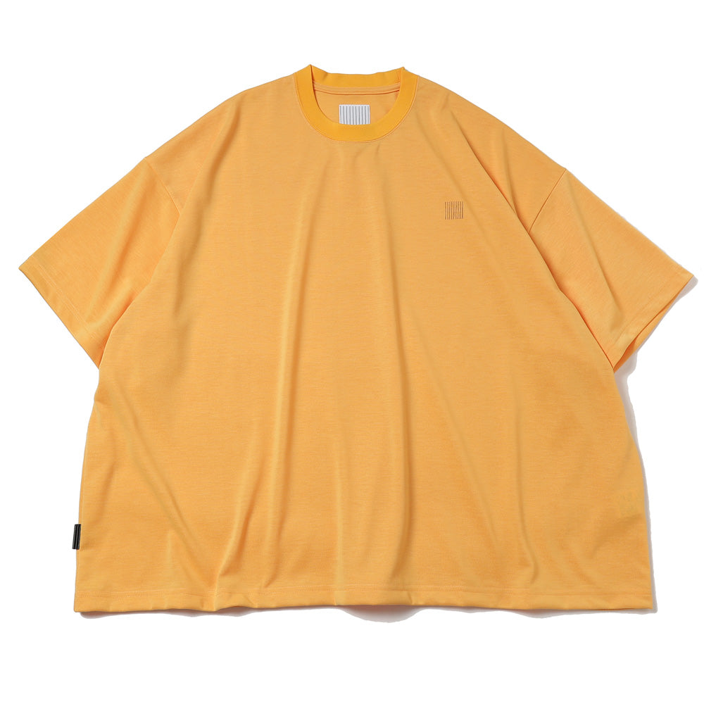 S.F.C(ストライプスフォークリエイティブ)LOGO SUPER BIG TECH SS TEE