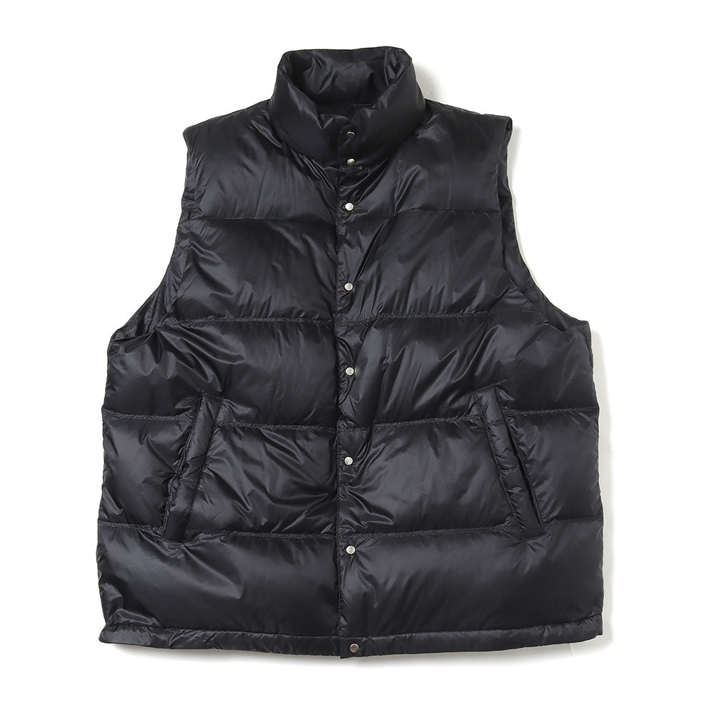 REVERSIBLE PACKABLE DOWN VEST