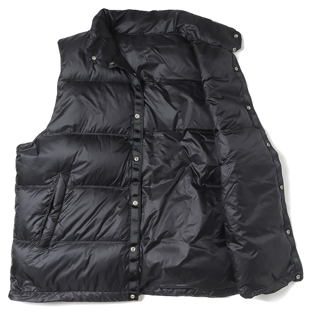 REVERSIBLE PACKABLE DOWN VEST