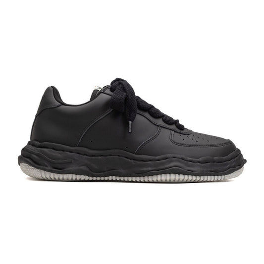 (WAYNE) OG Sole Leather Low-top Sneaker BLACKxBLACK