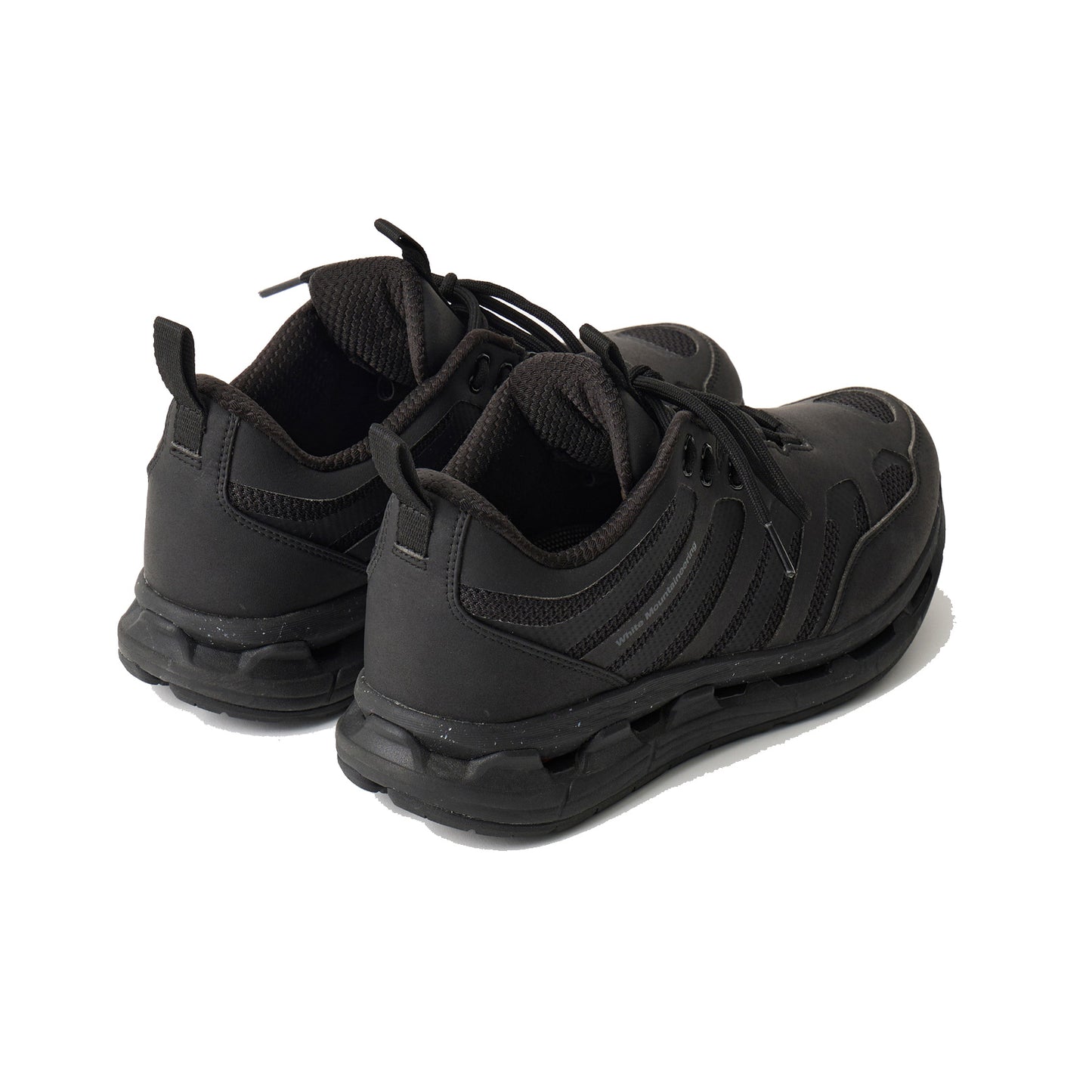 MOISTHROUGH360 WATERPROOF SNEAKER