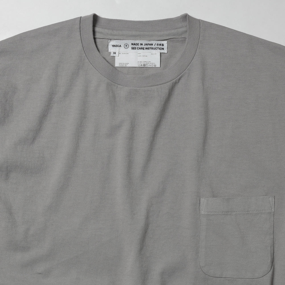 Tightly woven T-shirt with pocket