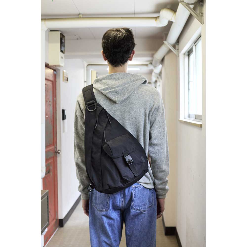 SINGLE STRAP BAG