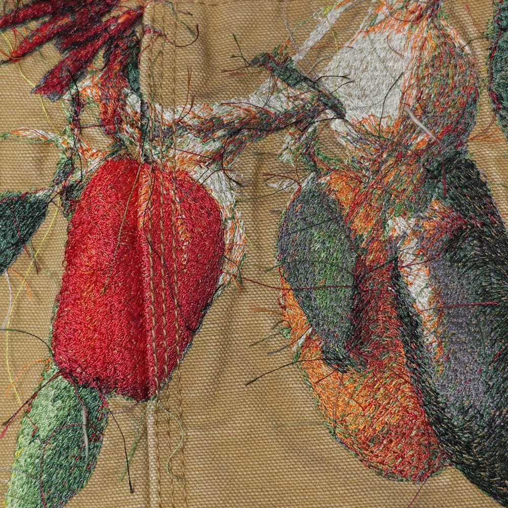 VEGETABLE EMBROIDERY CUT-OFF PANTS