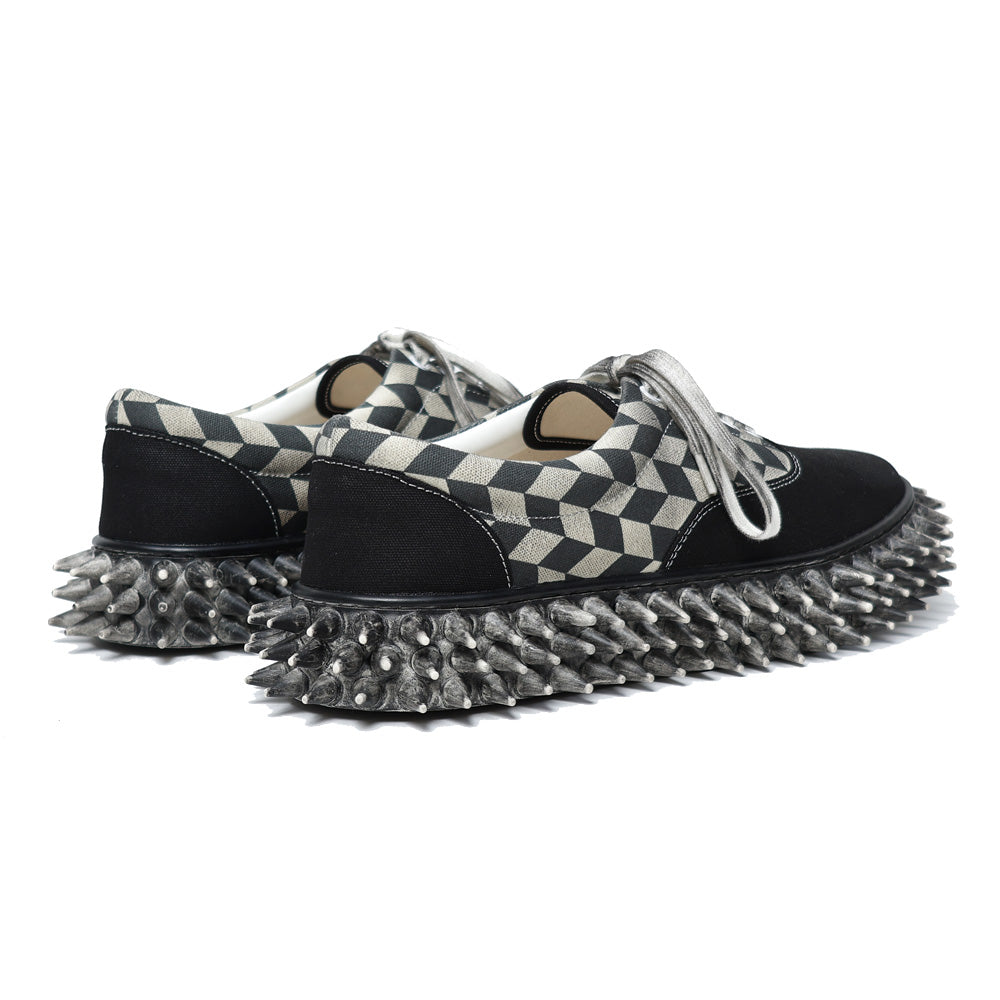 DIRTY SPIKE CANVAS SNEAKER