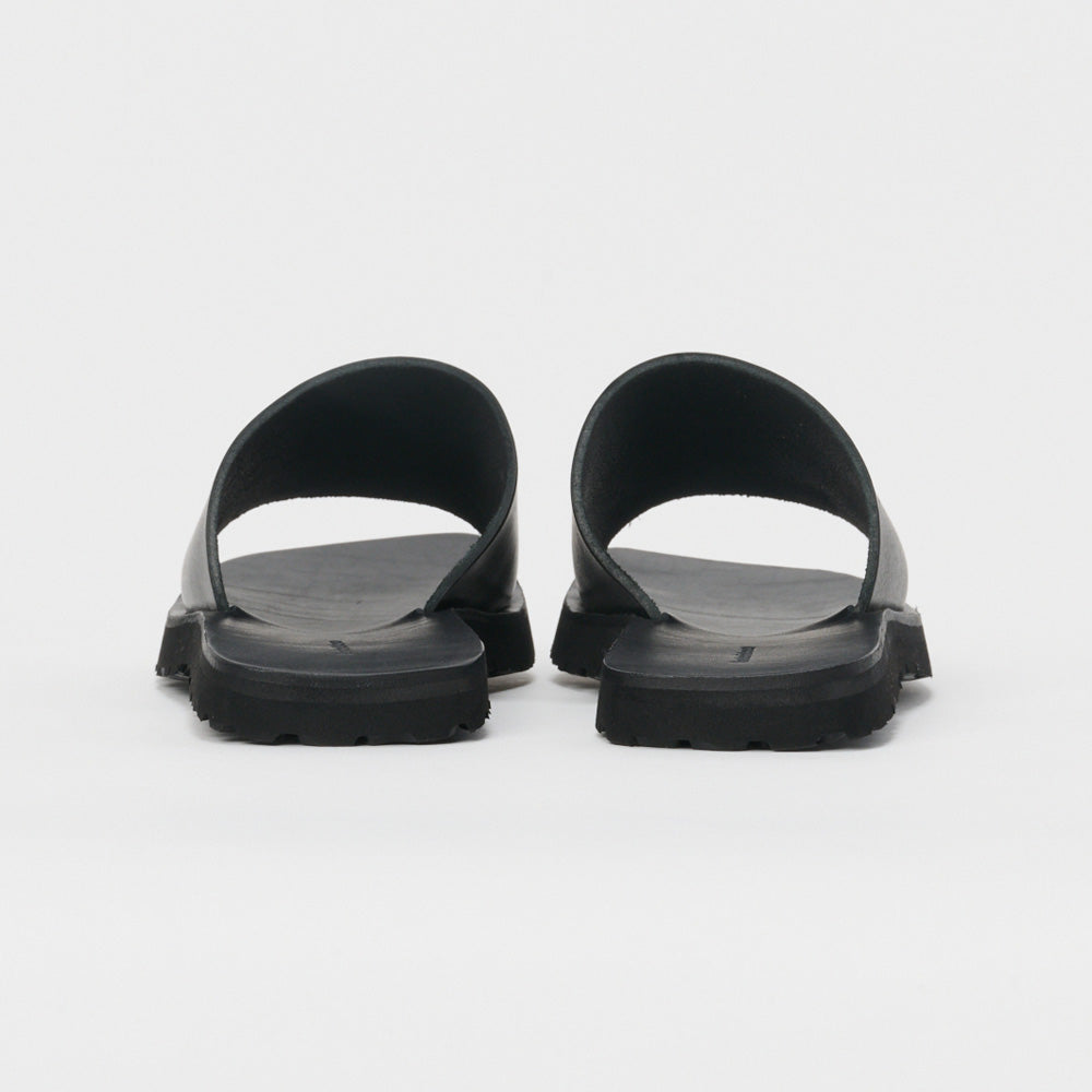 house made ///slide