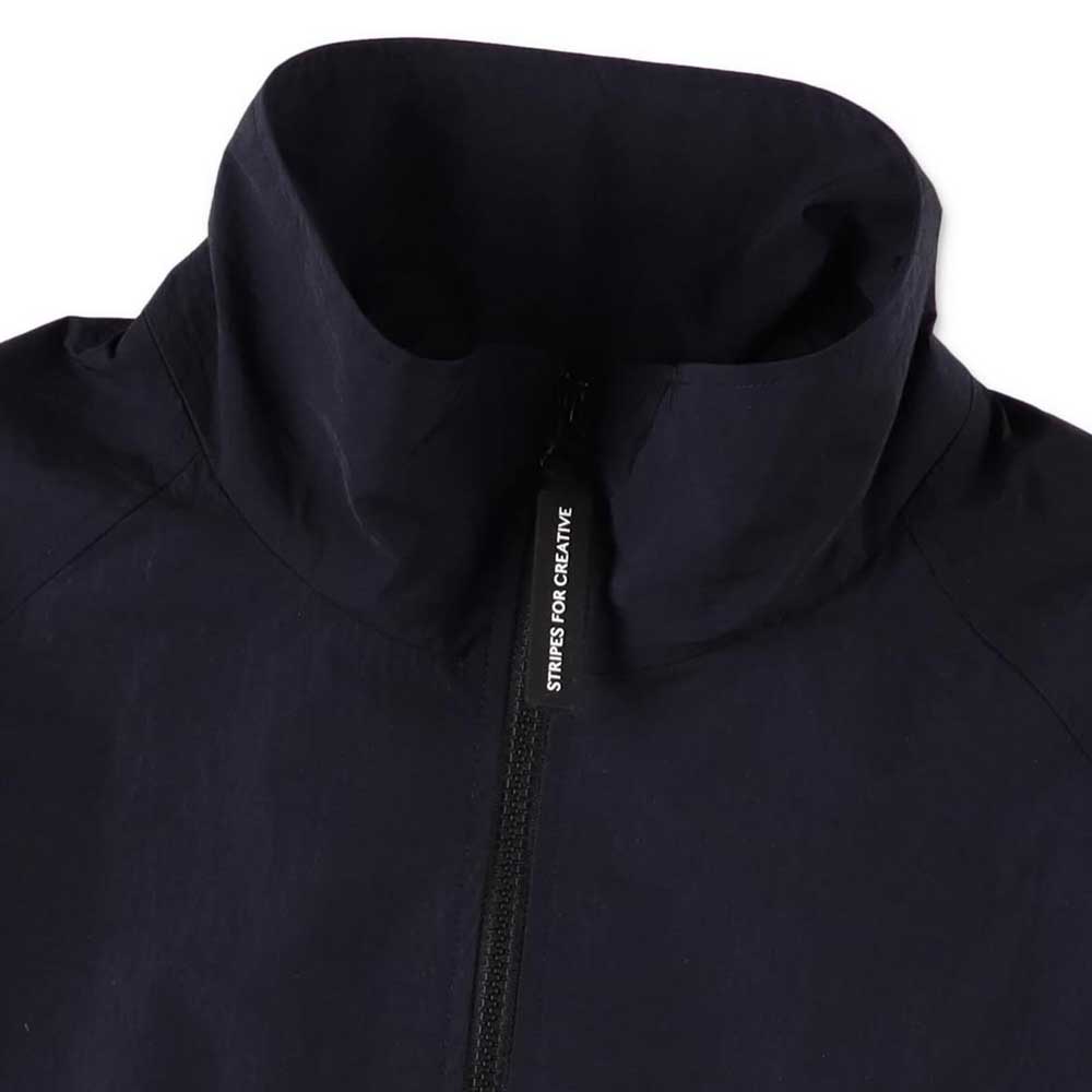 SPORTY NYLON JACKET