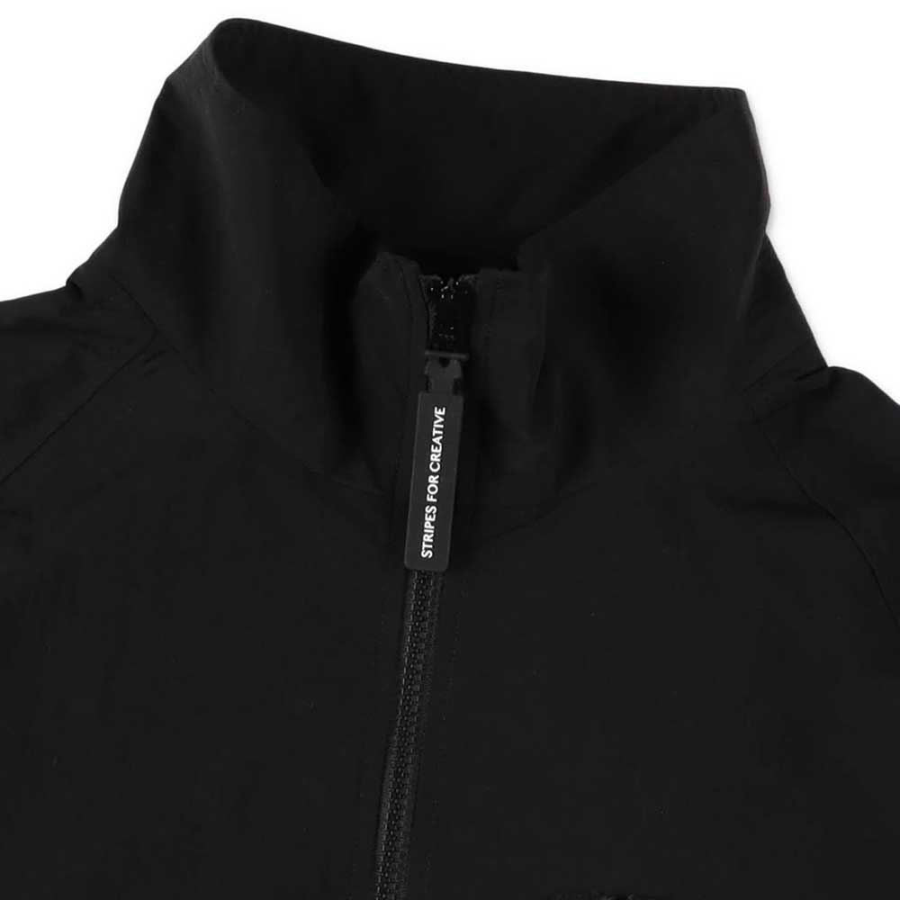 SPORTY NYLON JACKET