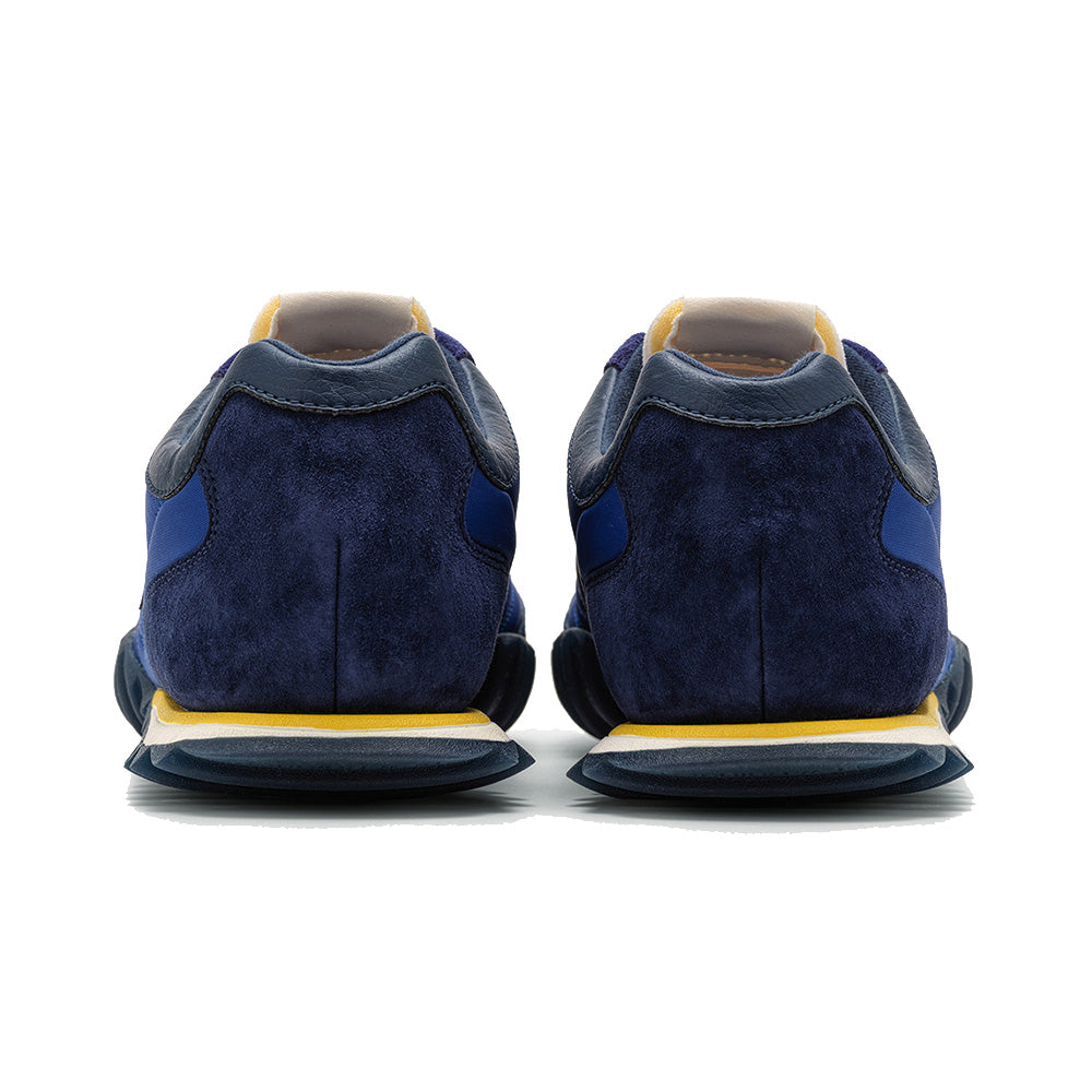 Pig leather x nylon New Balance URC30