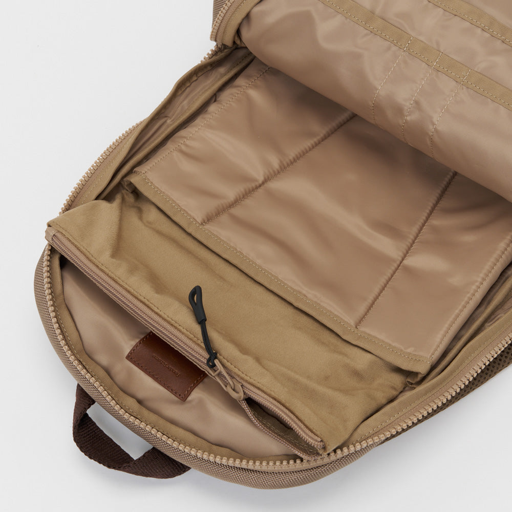 Hender Scheme (エンダースキーマ) module back pack 26L xu-b-mbp (xu