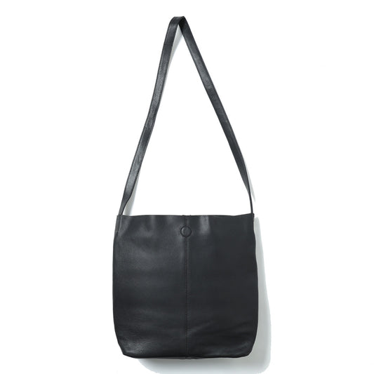 SQUARE SHOULDER