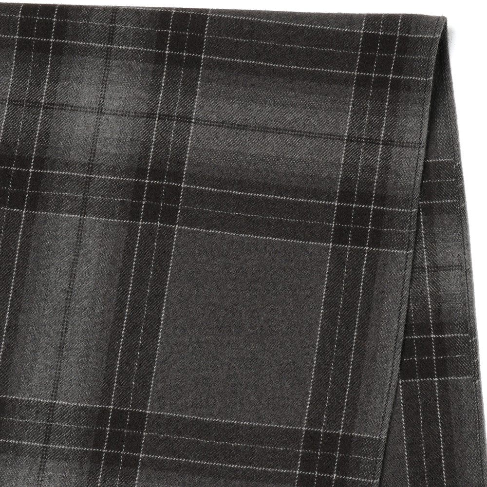 AMISH PATTERN FRINGE STALL
