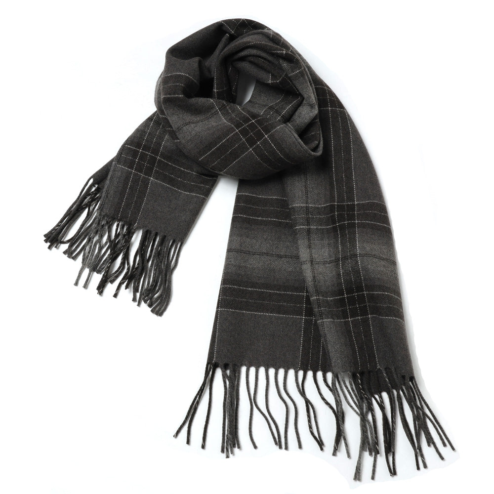AMISH PATTERN FRINGE STALL