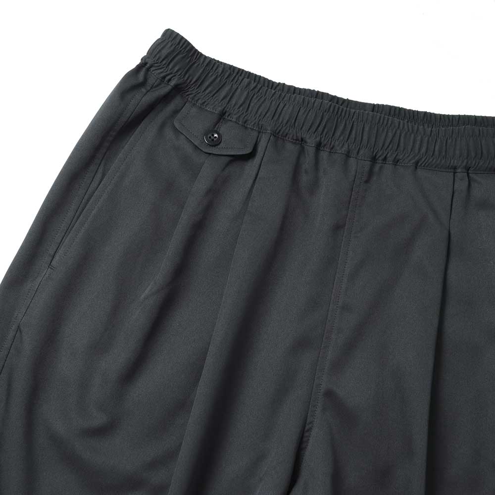 COOLFIBER TWO TUCK EASY SHORTS
