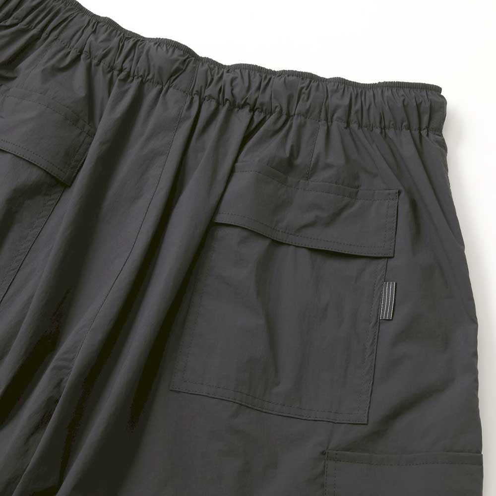 S.F.C(ストライプスフォークリエイティブ)PARACHUTE CARGO PANTS