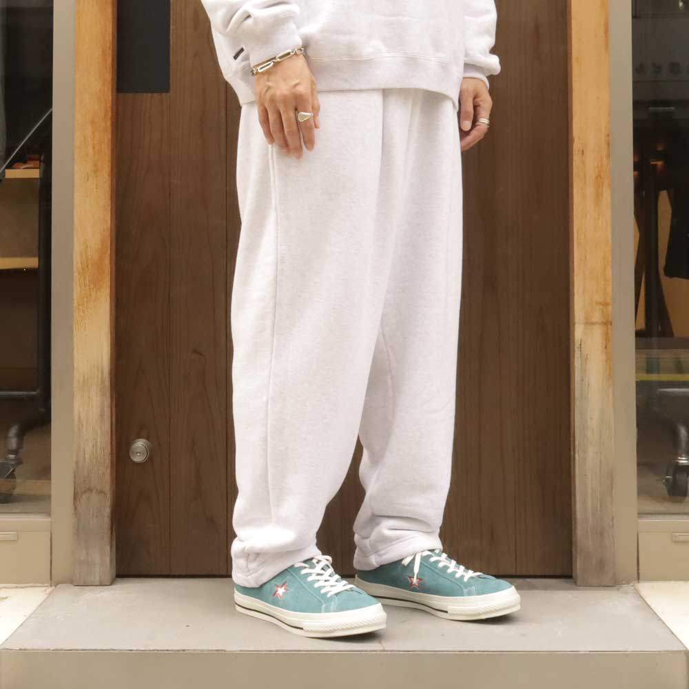 SFC WIDE TAPERED SWEAT PANTS(ASH GRAY)