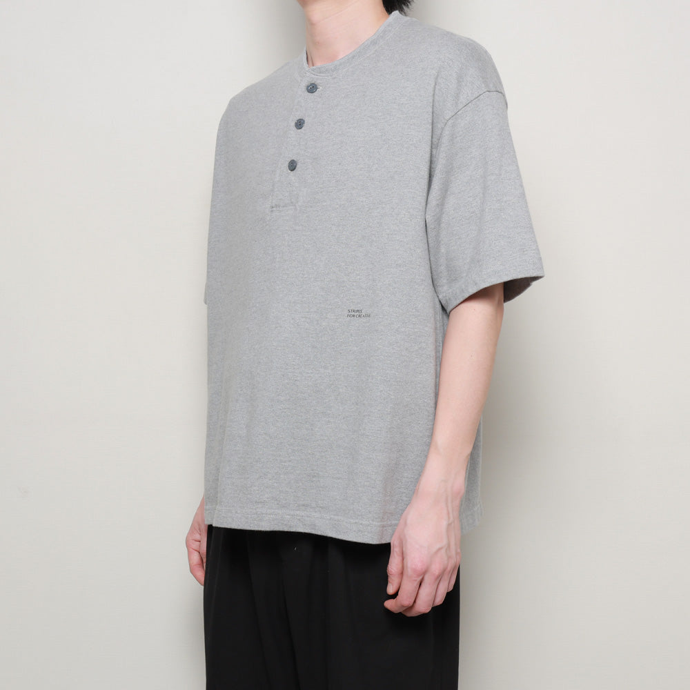 S.F.C(ストライプスフォークリエイティブ)HENRY NECK SS TEE