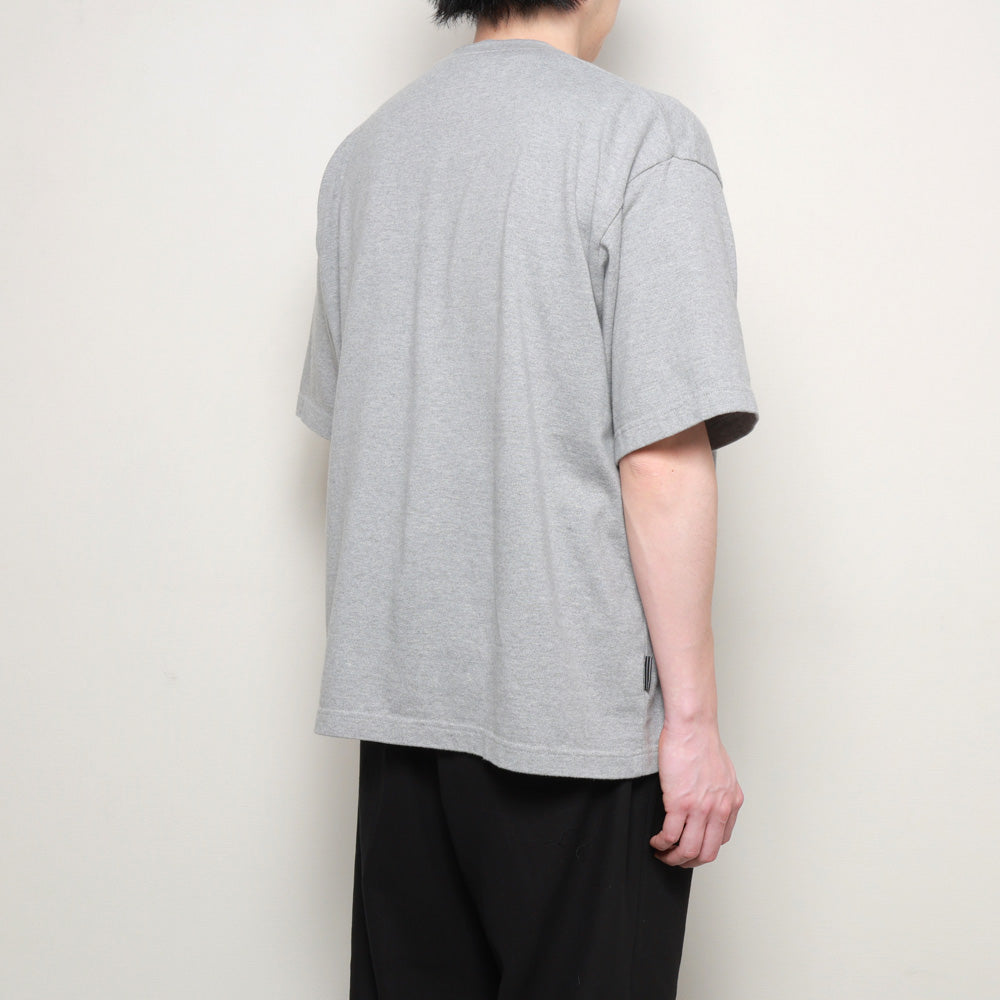 S.F.C(ストライプスフォークリエイティブ)HENRY NECK SS TEE