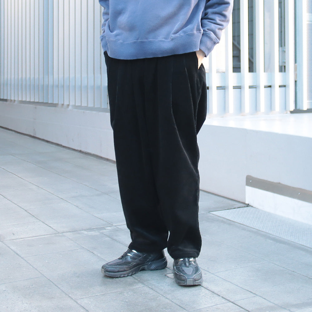 WIDE TWO TUCK PANTS(CORDUROY)