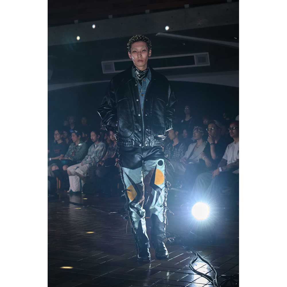 SHRINK BOMBER JACKET