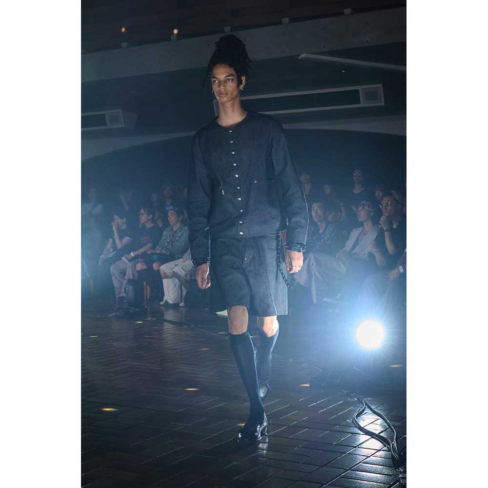 MODERN DENIM SHORT TROUSERS WIDE CUT