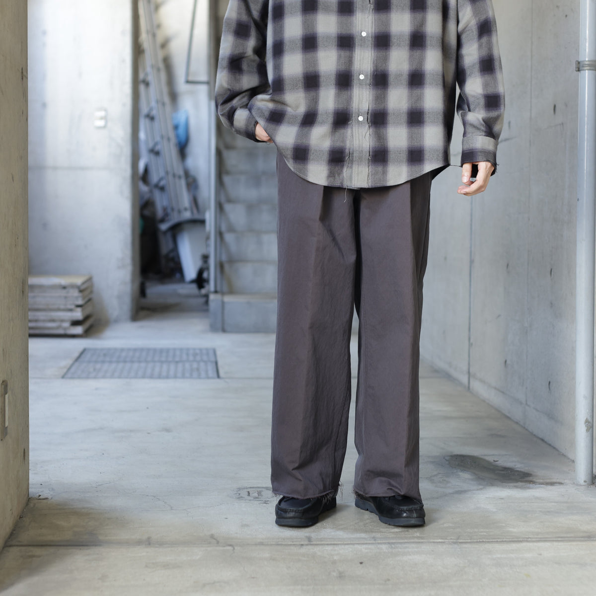 TUCK-BAGGY TYPE 2 - High-density twill fabric -