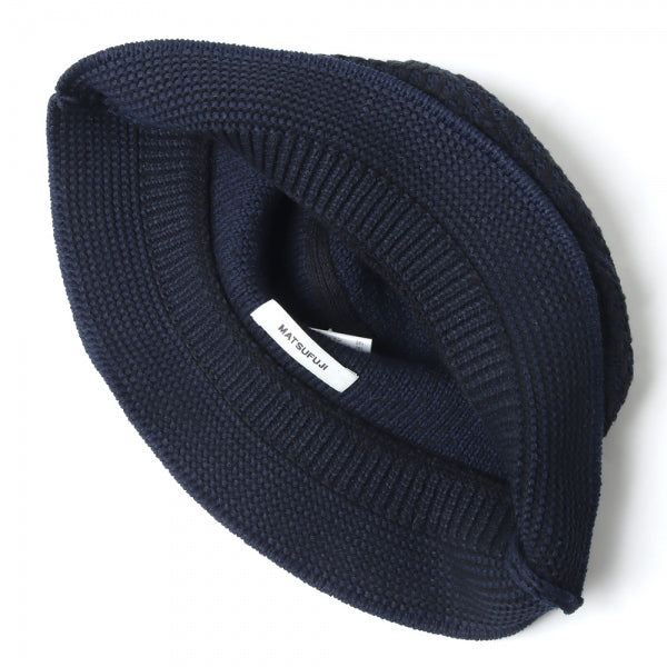 Raven Pattern Knit Hat