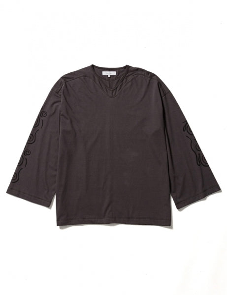 CHICHIN-PUI-PUI FLARE SLEEVE CUTSEWN