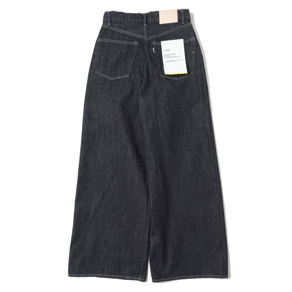 Colorfast Denim Two Tuck Wide Pants (GL221-40140B) | Graphpaper 