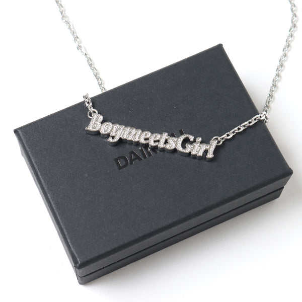 BoymeetsGirl Souvenir Necklace