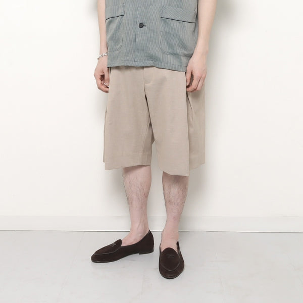 NON-BINARY TUCK SHORTS