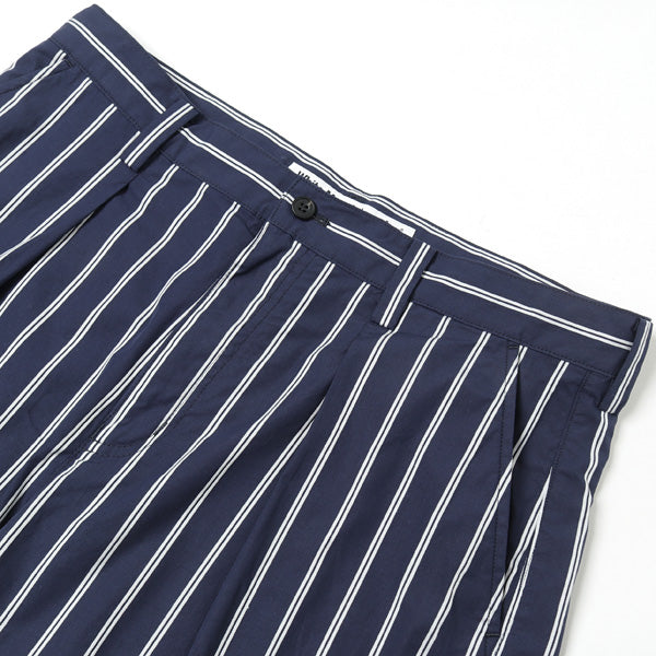 STRIPE BIG TUCKED SHORT PANTS