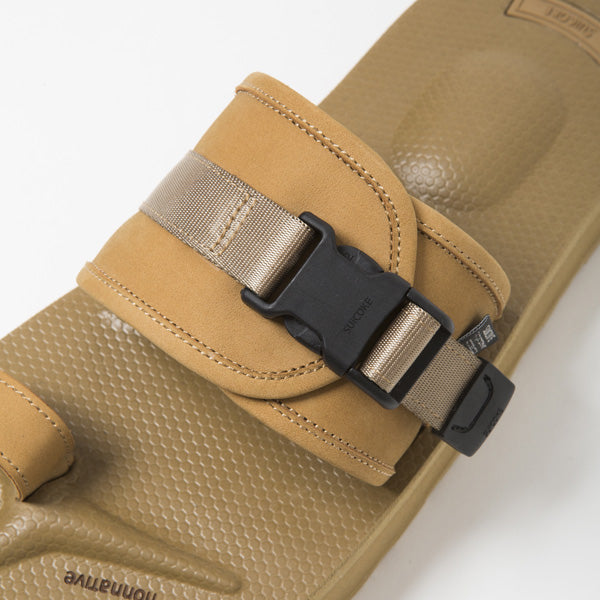 HUNTER SANDAL by SUICOKE