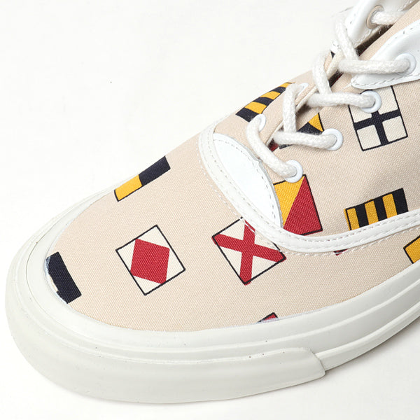 FLAG PRINT HICUT DECKER