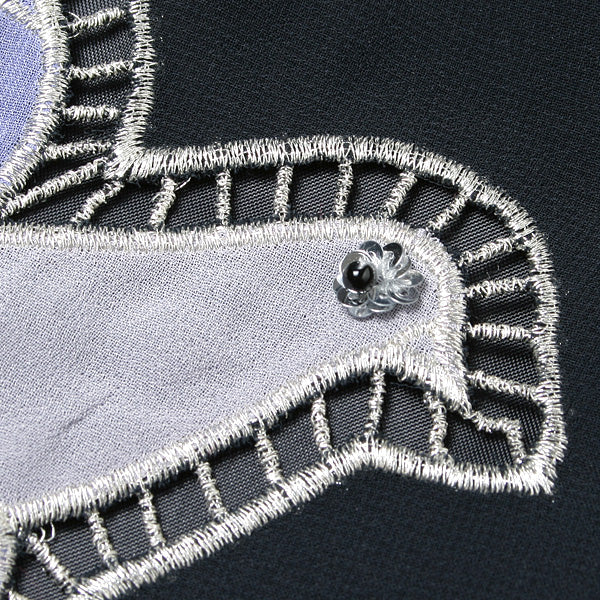 ハト刺繍ドレス