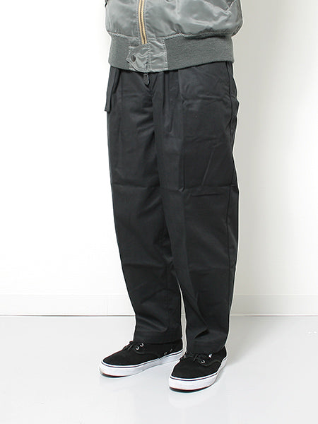 FRONT PLEATS CLASSIC FIT ORGANIC COTTON GABERDINE