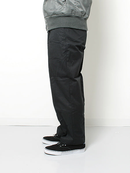 FRONT PLEATS CLASSIC FIT ORGANIC COTTON GABERDINE