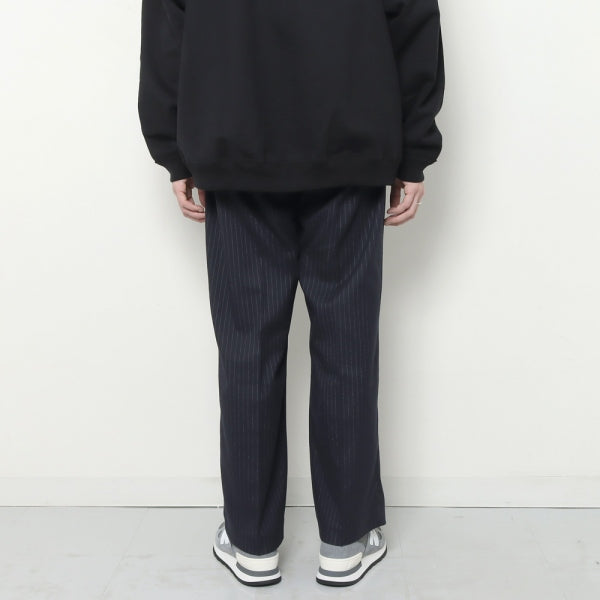 Two-tuck Wide Tapered Pants(T/Rストライプ)