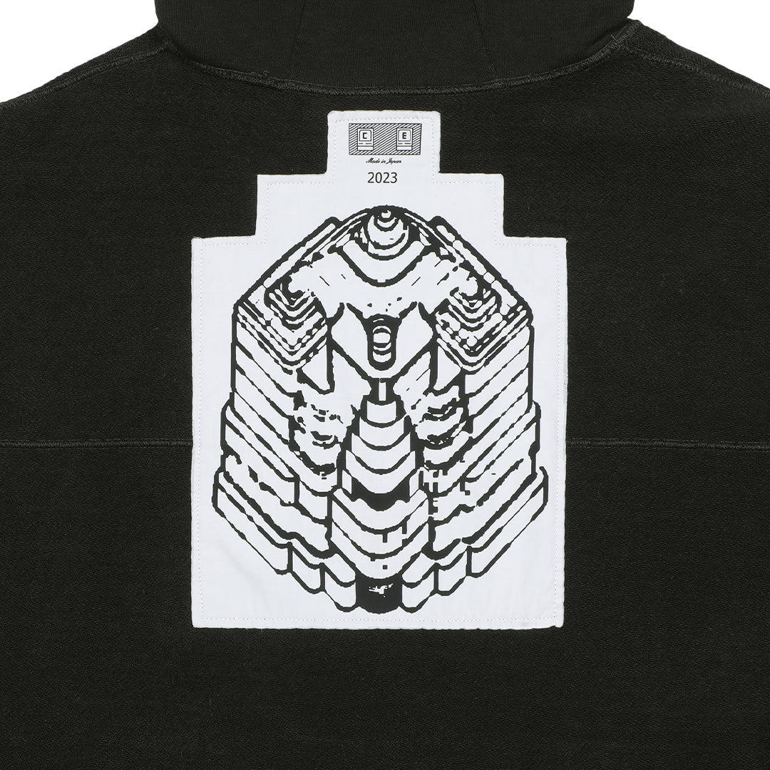 CURVED SWITCH HOODIE